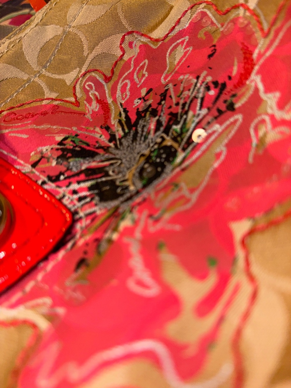 Coach Poppy Signature Floral Sequin Swingpack 47075 - Picture 8 of 9